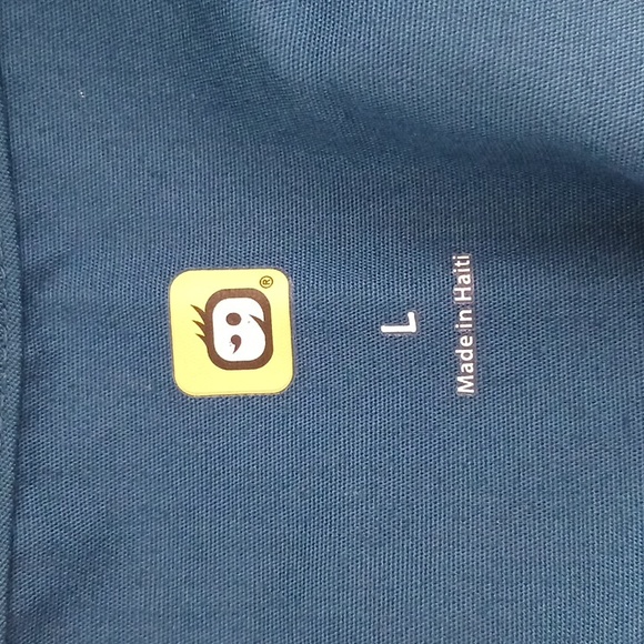 Scrub top - Picture 3 of 5